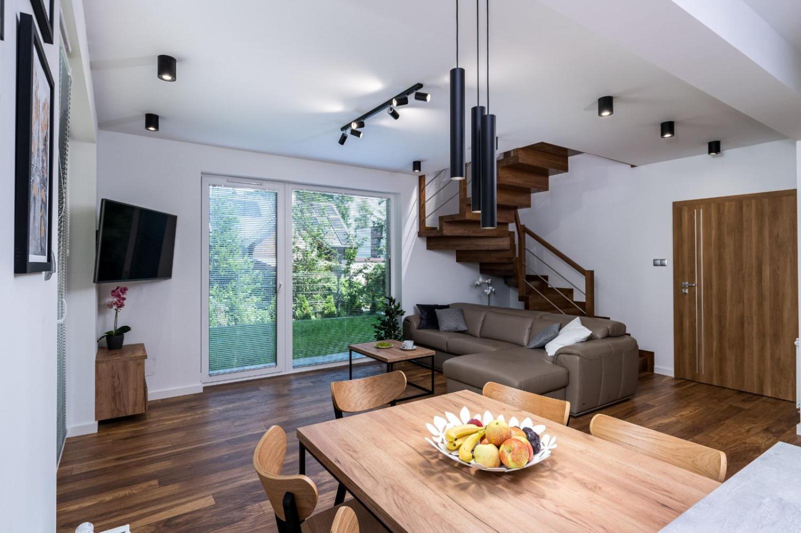 Prestigious With Garden, Garage, And Elegant Krakow