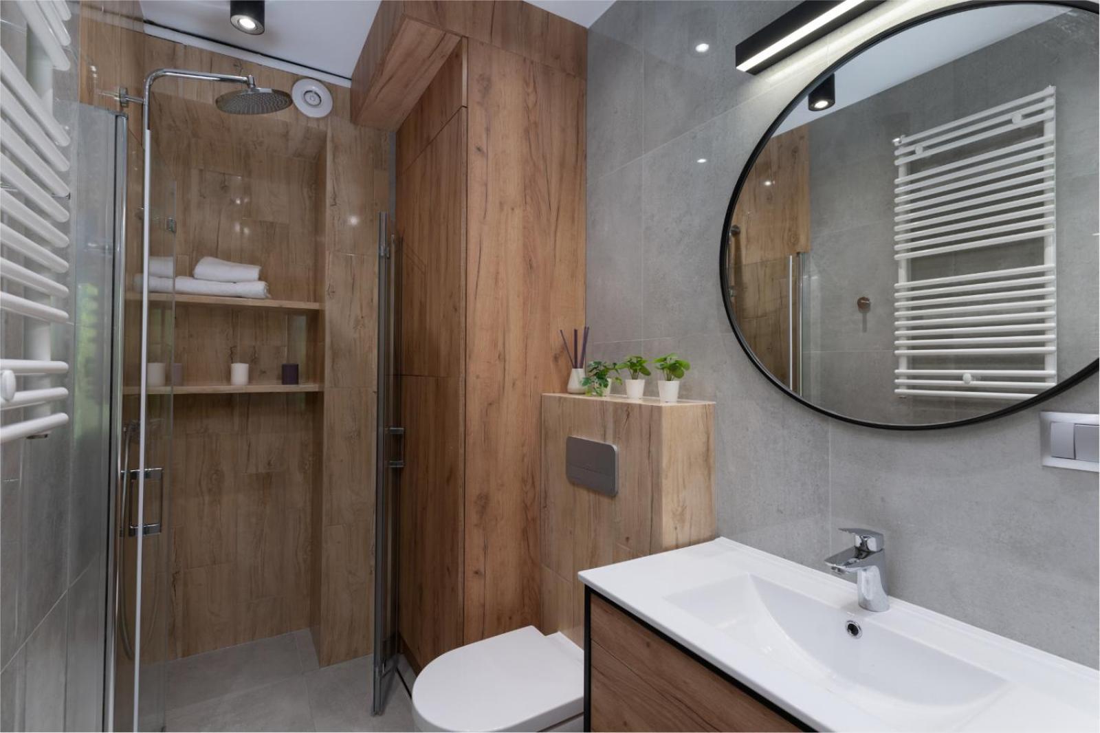Prestigious With Garden, Garage, And Elegant Villa Krakow
